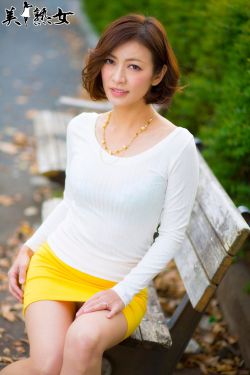 有谁想一起摸我老婆的奶子吗
